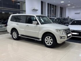 Mitsubishi Pajero 2020