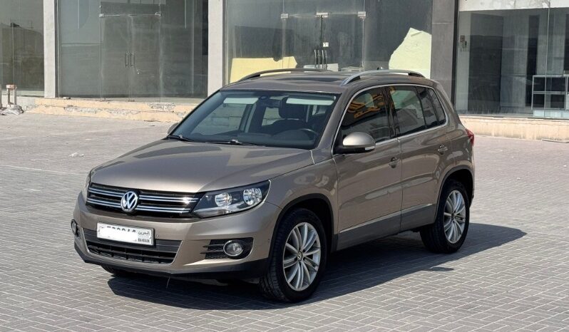 Volkswagen Tiguan 2015 full