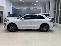 Porsche Macan 2023 full