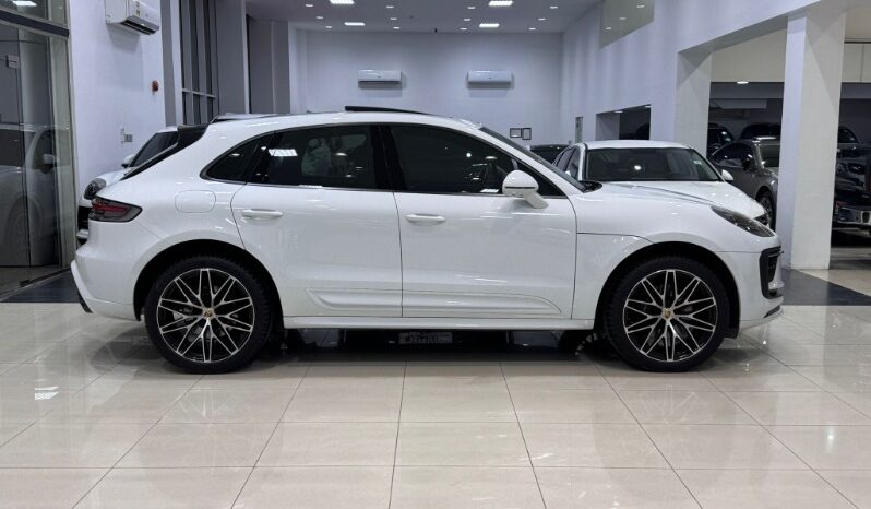 Porsche Macan 2023 full