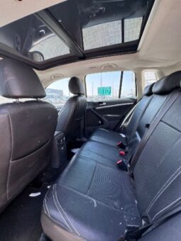 Volkswagen Tiguan 2015 full