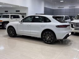 Porsche Macan 2023 full
