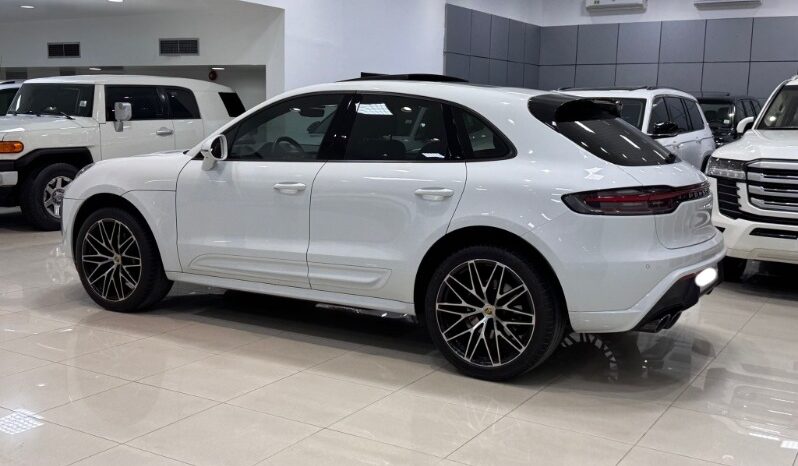 Porsche Macan 2023 full