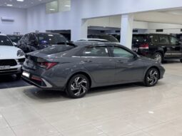 Hyundai Elantra 2024 full