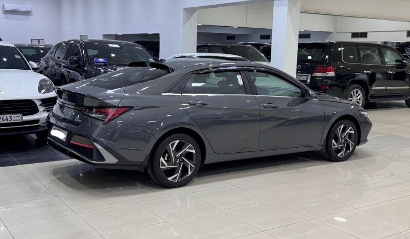 Hyundai Elantra 2024 full