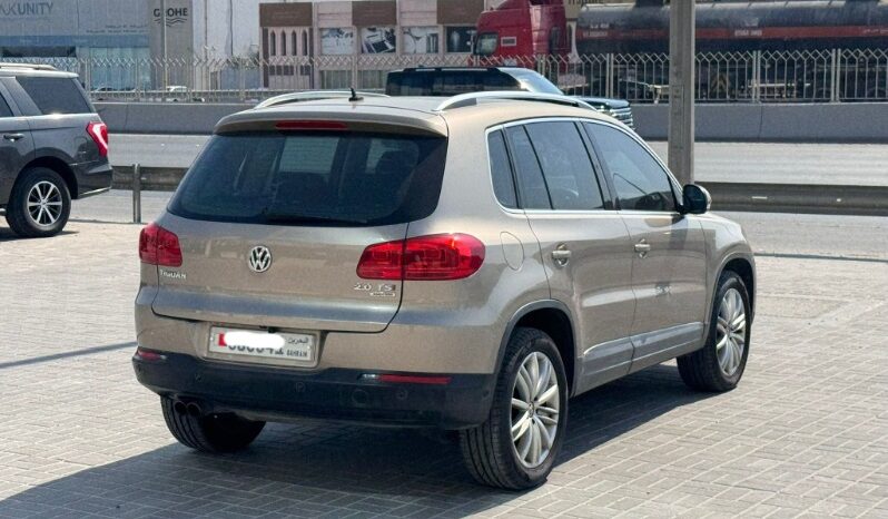 Volkswagen Tiguan 2015 full