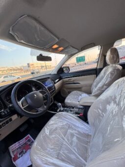 Mitsubishi Outlander 2020 full