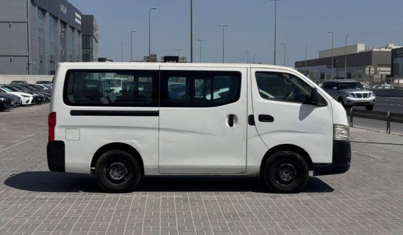 Nissan URVAN 2017 full
