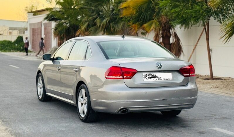 Volkswagen Passat 2014 full