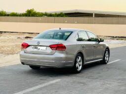 Volkswagen Passat 2014 full
