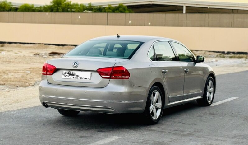 Volkswagen Passat 2014 full