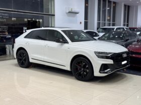 Audi Q 8 2021