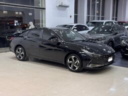 Hyundai Elantra 2022