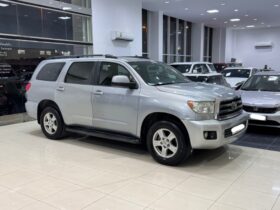 Toyota Sequoia