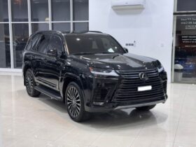 Lexus LX-600 2025