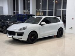 Porsche Cayenne GTS 2016 full