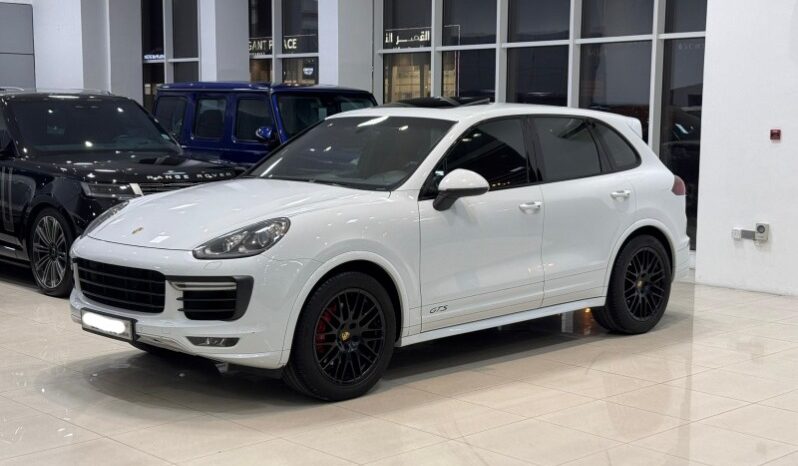 Porsche Cayenne GTS 2016 full