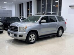 Toyota Sequoia full