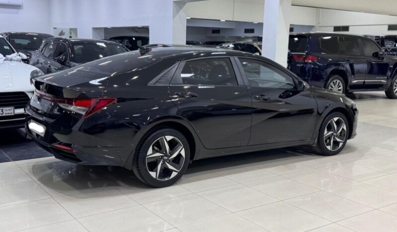 Hyundai Elantra 2022 full