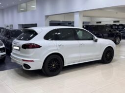 Porsche Cayenne GTS 2016 full