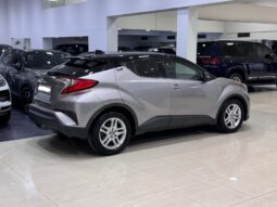 Toyota CH-R Hybrid 2020 full