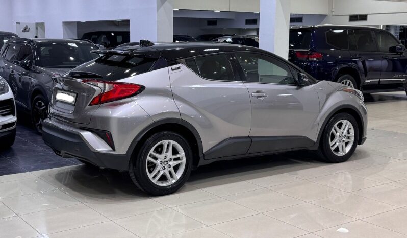 Toyota CH-R Hybrid 2020 full