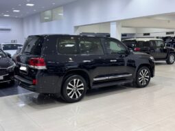 Toyota Land Cruiser 2019 full