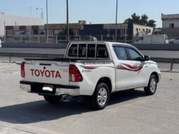 Toyota Hilux full