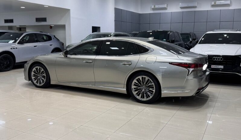 Lexus LS- 500 2019 full