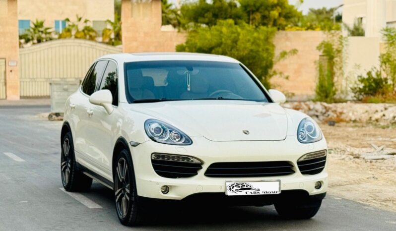 Porsche Cayenne 2011 full
