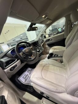 Chrysler Pacifica 2020 full