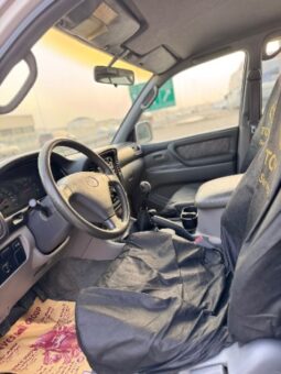 Toyota Land Cruiser 1999 full