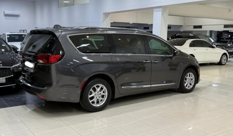 Chrysler Pacifica 2020 full
