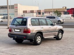 Toyota Land Cruiser 1999 full
