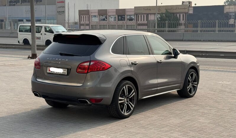 Porsche Cayenne 2012 full
