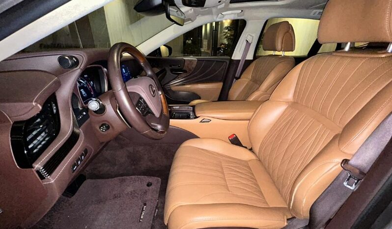 Lexus LS- 500 2019 full