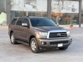 Toyota Sequoia 2013