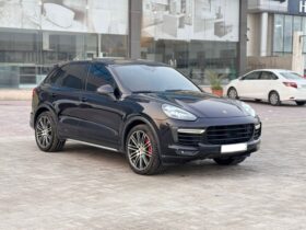 Porsche Cayenne Turbo 2015