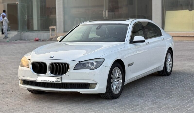 BMW 740i 2012 full