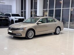 Volkswagen Passat 2017 full