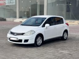 Nissan Tiida 2012 full