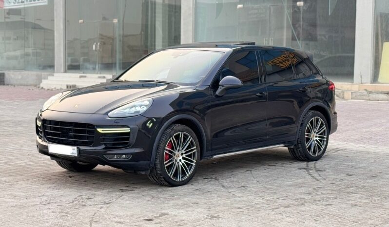 Porsche Cayenne Turbo 2015 full