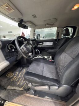 Toyota Fj Cruiser 2013 full