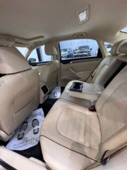 Volkswagen Passat 2017 full