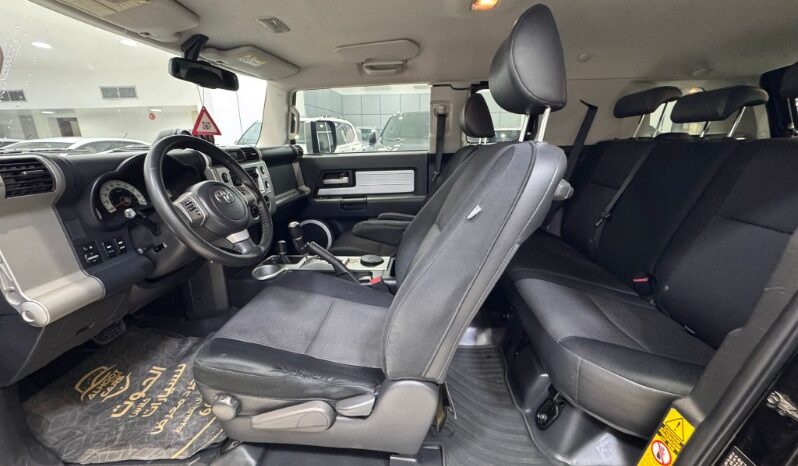 Toyota Fj Cruiser 2013 full