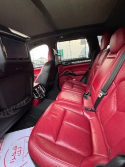 Porsche Cayenne Turbo 2015 full