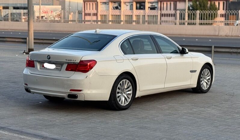 BMW 740i 2012 full