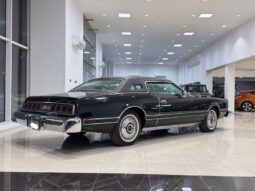 Ford Crown Victoria 1976 full