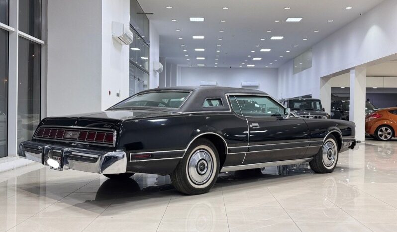 Ford Crown Victoria 1976 full