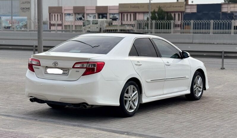 Toyota Camry 2012 full